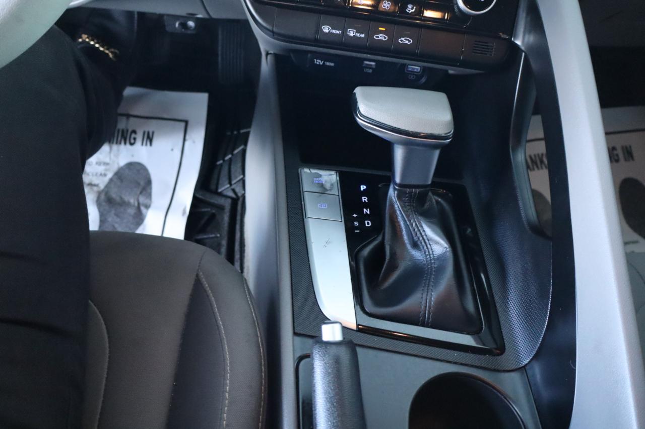 Hyundai Elantra SEL IVT *Ltd Avail* 2021