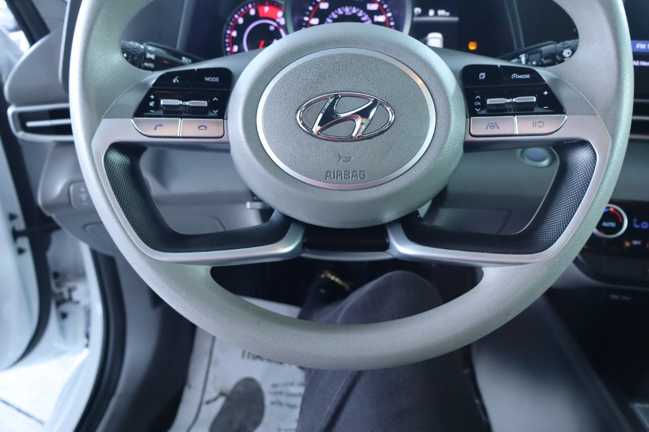 Hyundai Elantra SEL IVT *Ltd Avail* 2021