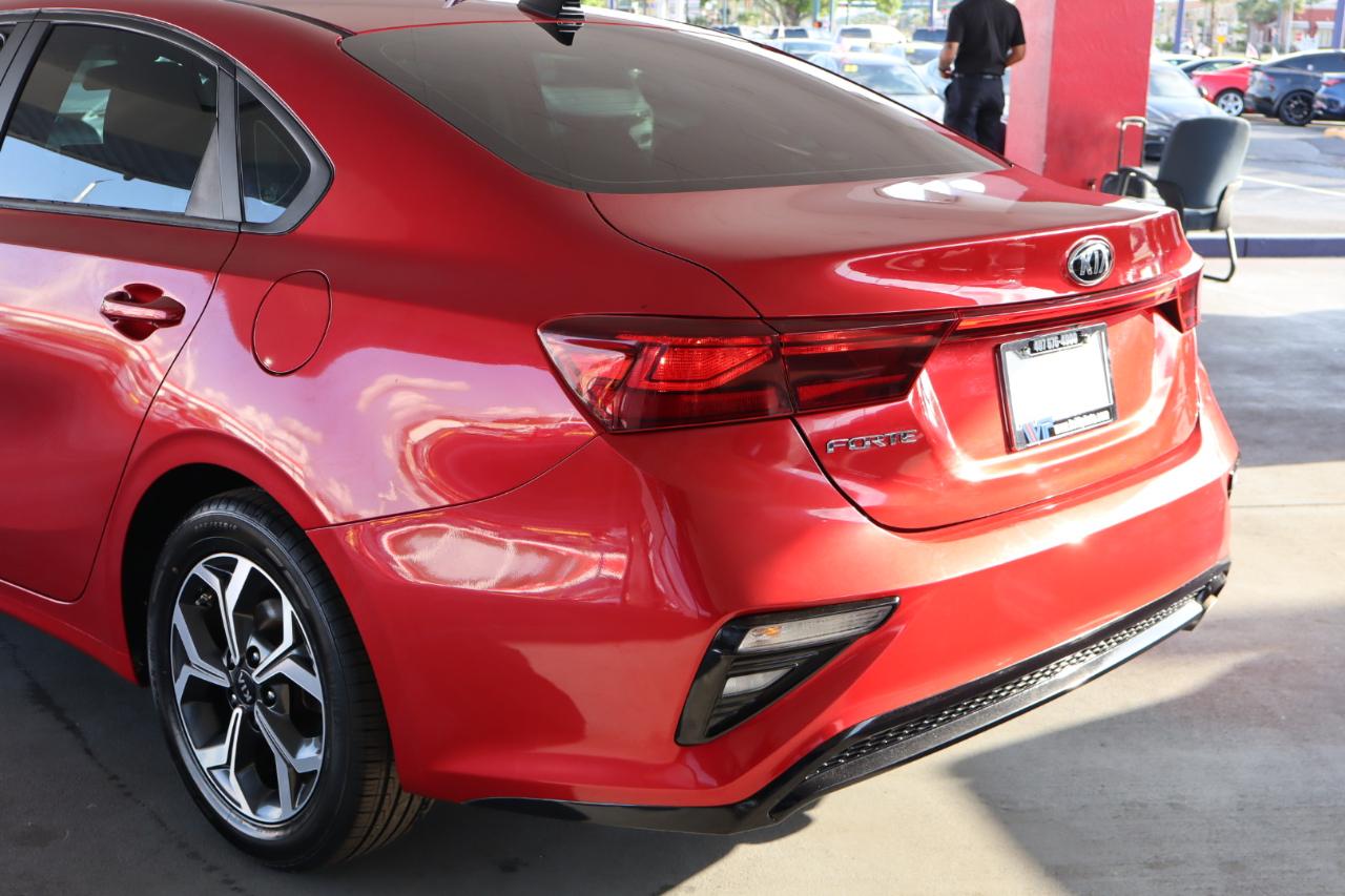 Kia Forte LXS IVT 2020