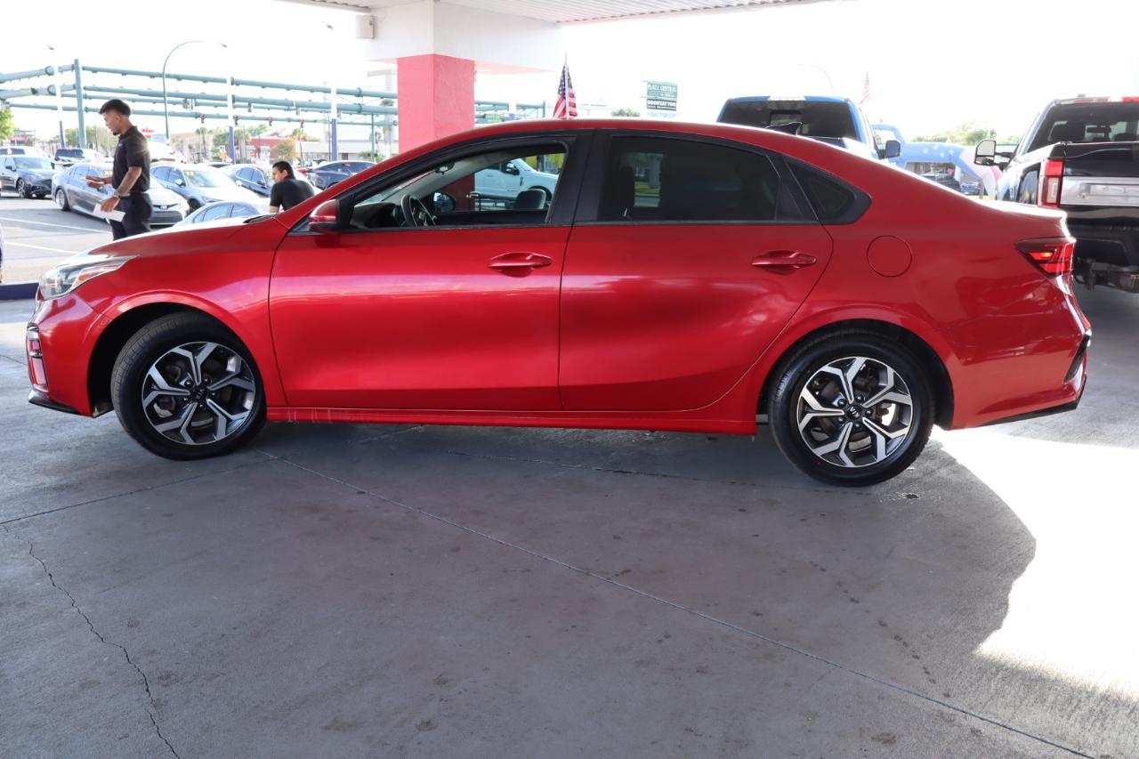 Kia Forte LXS IVT 2020
