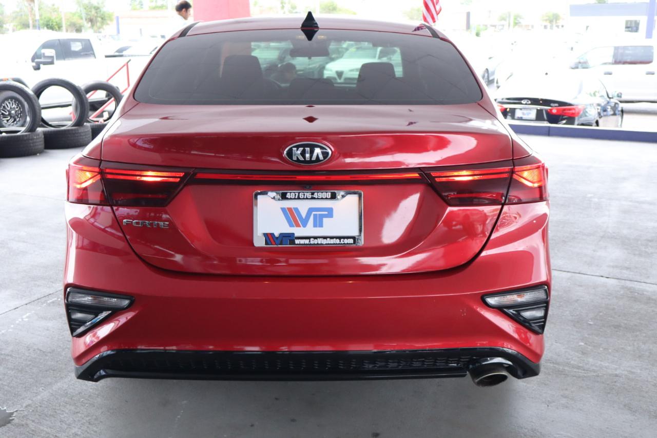 Kia Forte LXS IVT 2020