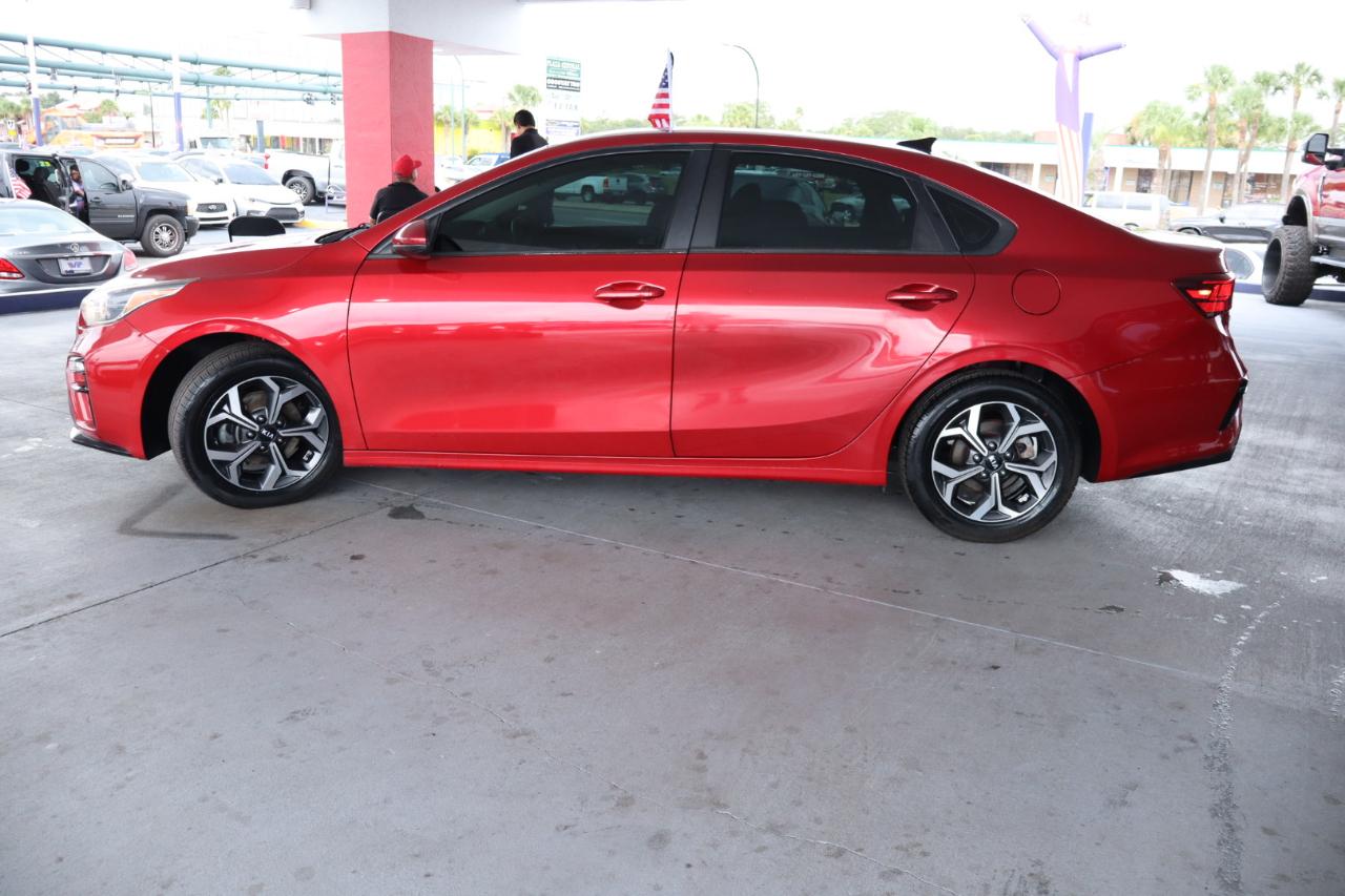 Kia Forte LXS IVT 2020