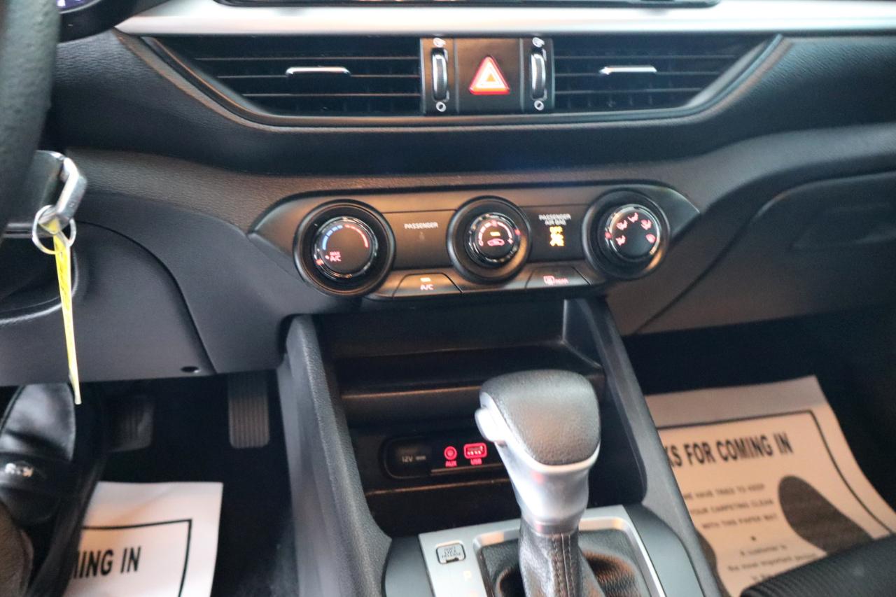 Kia Forte LXS IVT 2020