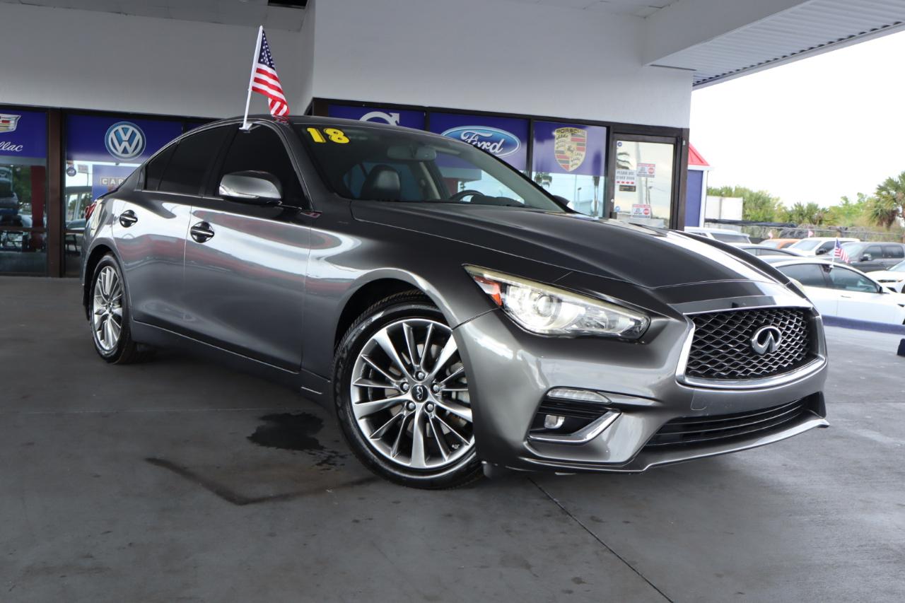 Infiniti Q50 3.0t LUXE RWD 2018