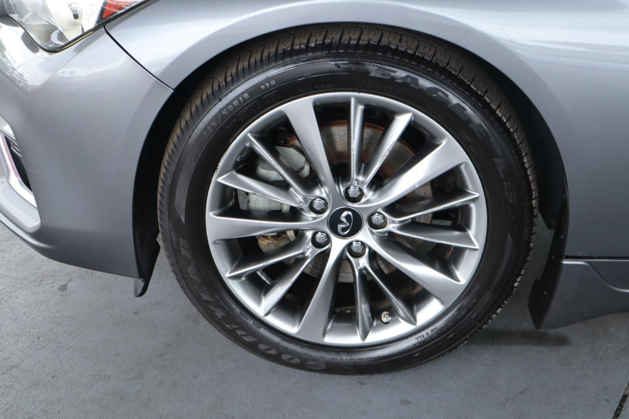 Infiniti Q50 3.0t LUXE RWD 2018