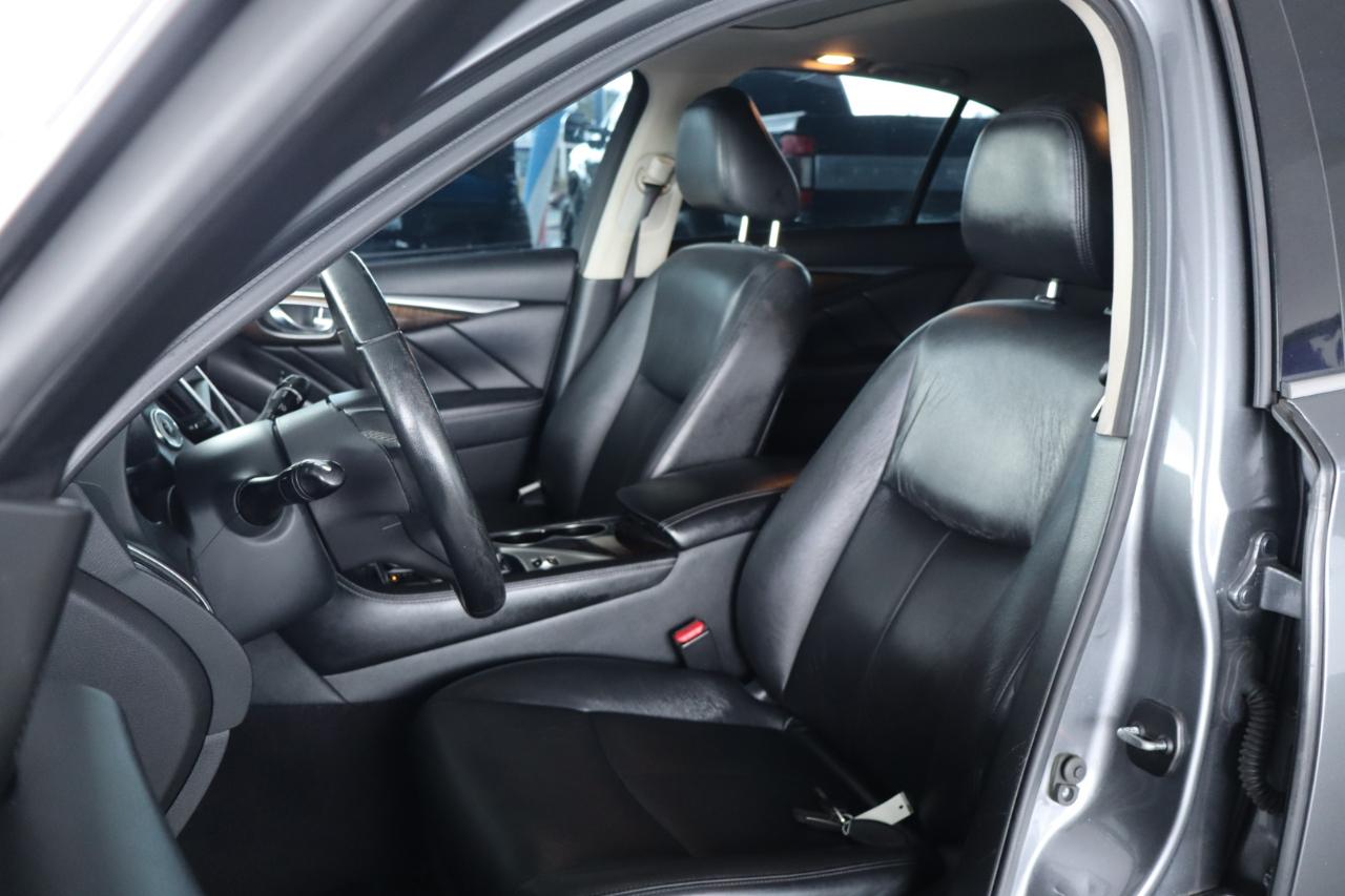 Infiniti Q50 3.0t LUXE RWD 2018