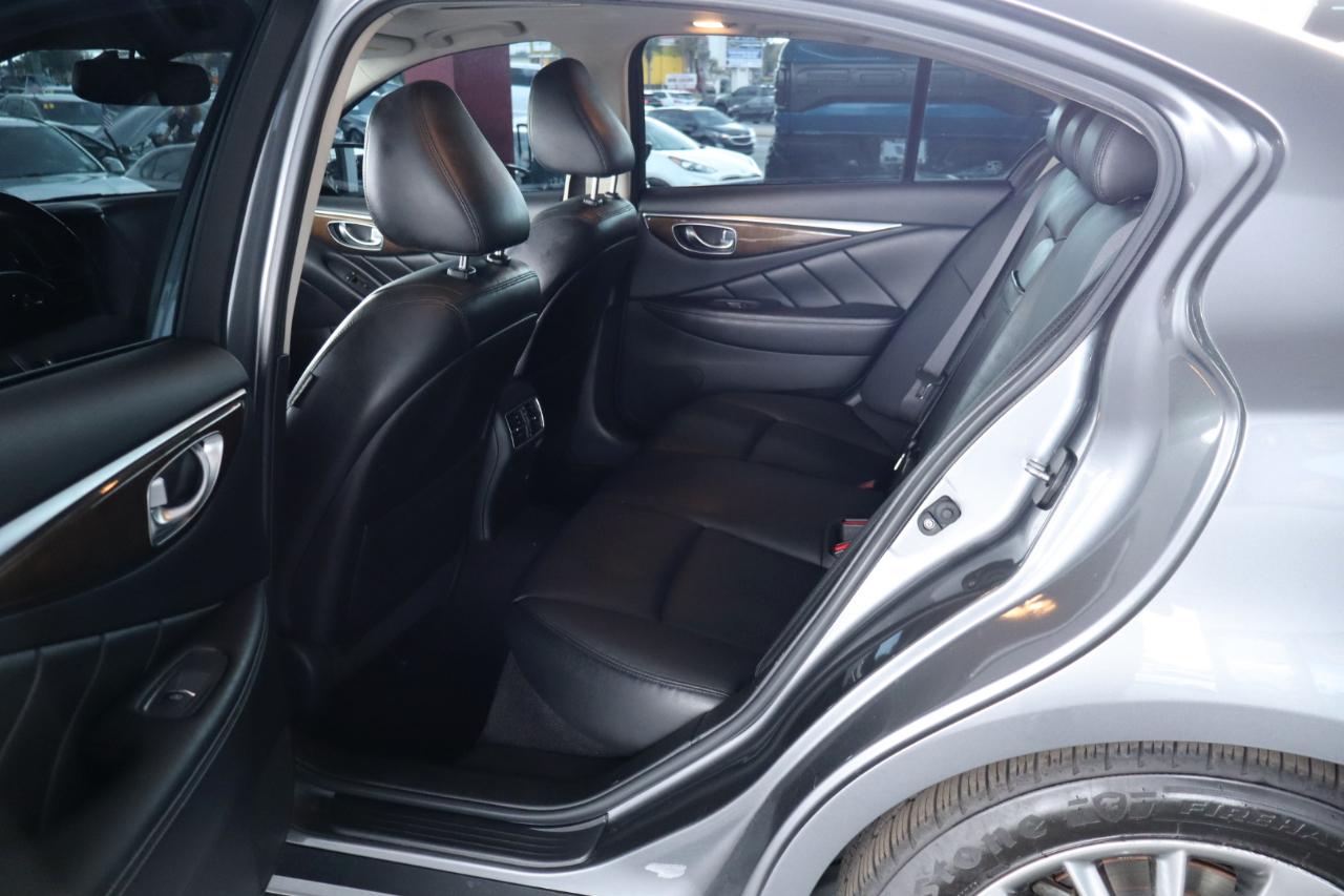 Infiniti Q50 3.0t LUXE RWD 2018