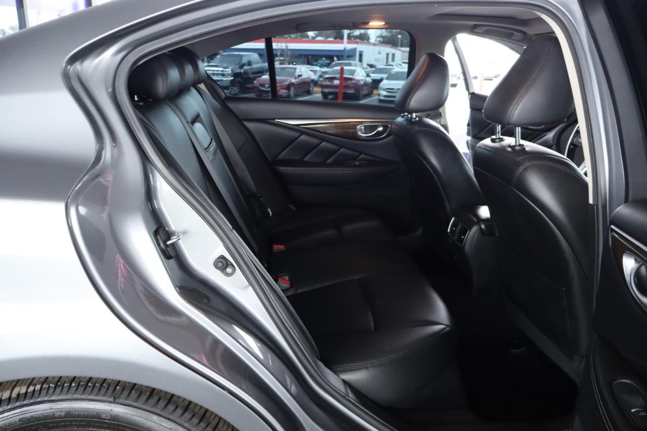 Infiniti Q50 3.0t LUXE RWD 2018