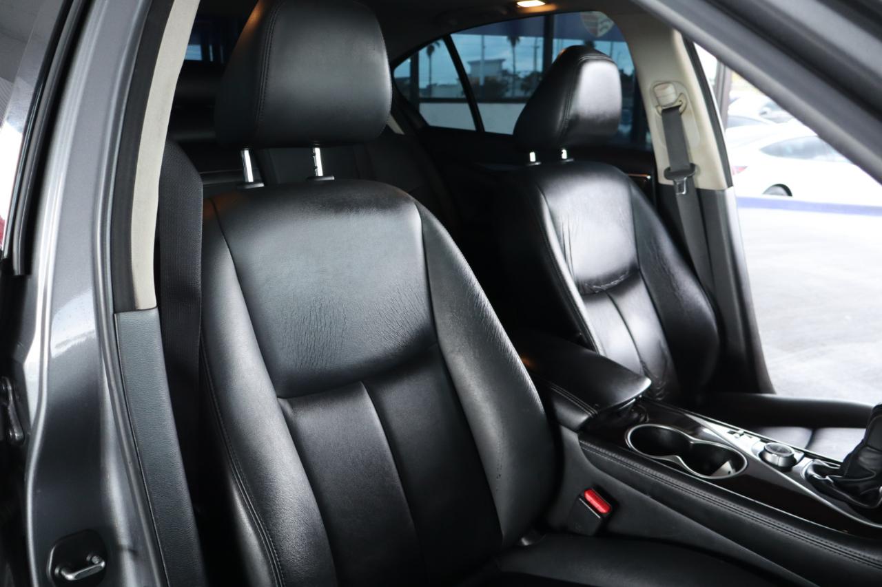 Infiniti Q50 3.0t LUXE RWD 2018