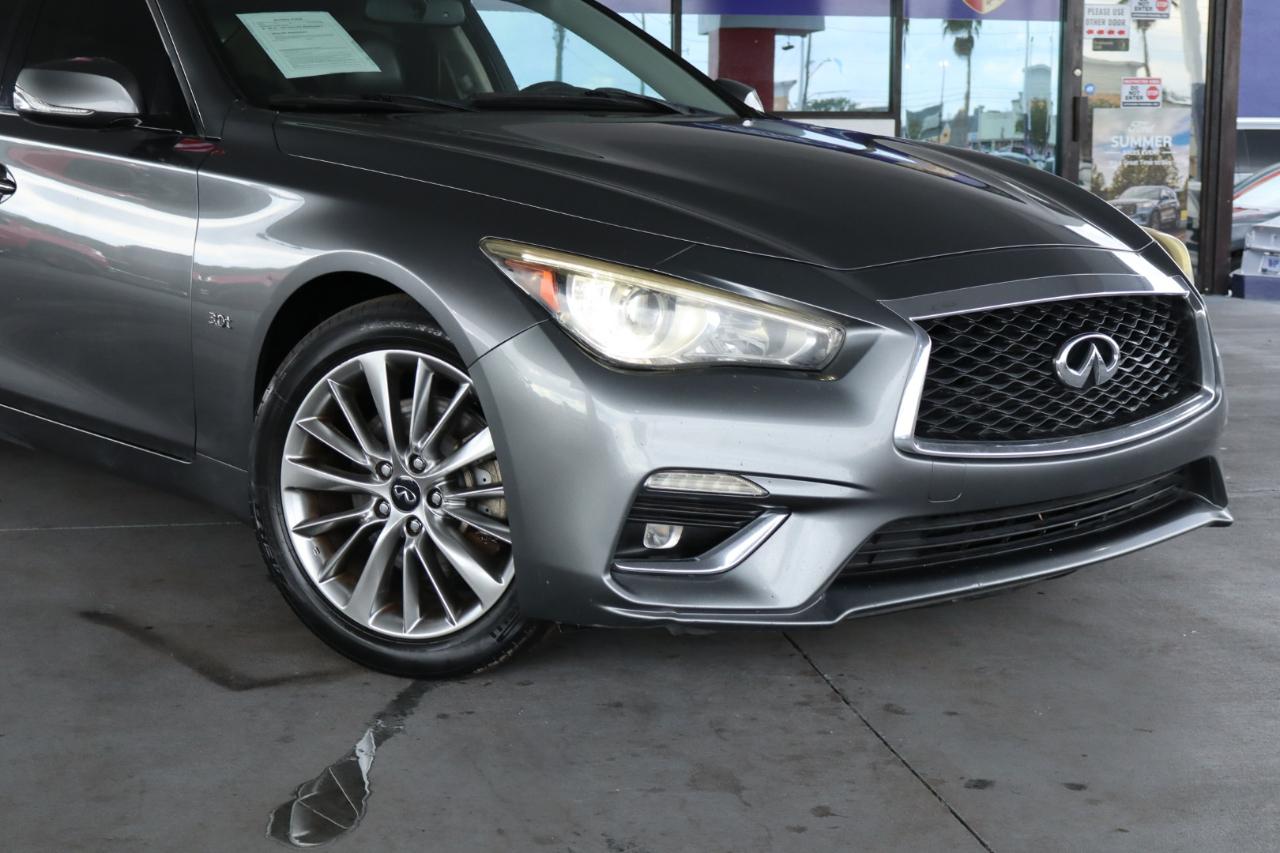 Infiniti Q50 3.0t LUXE RWD 2018