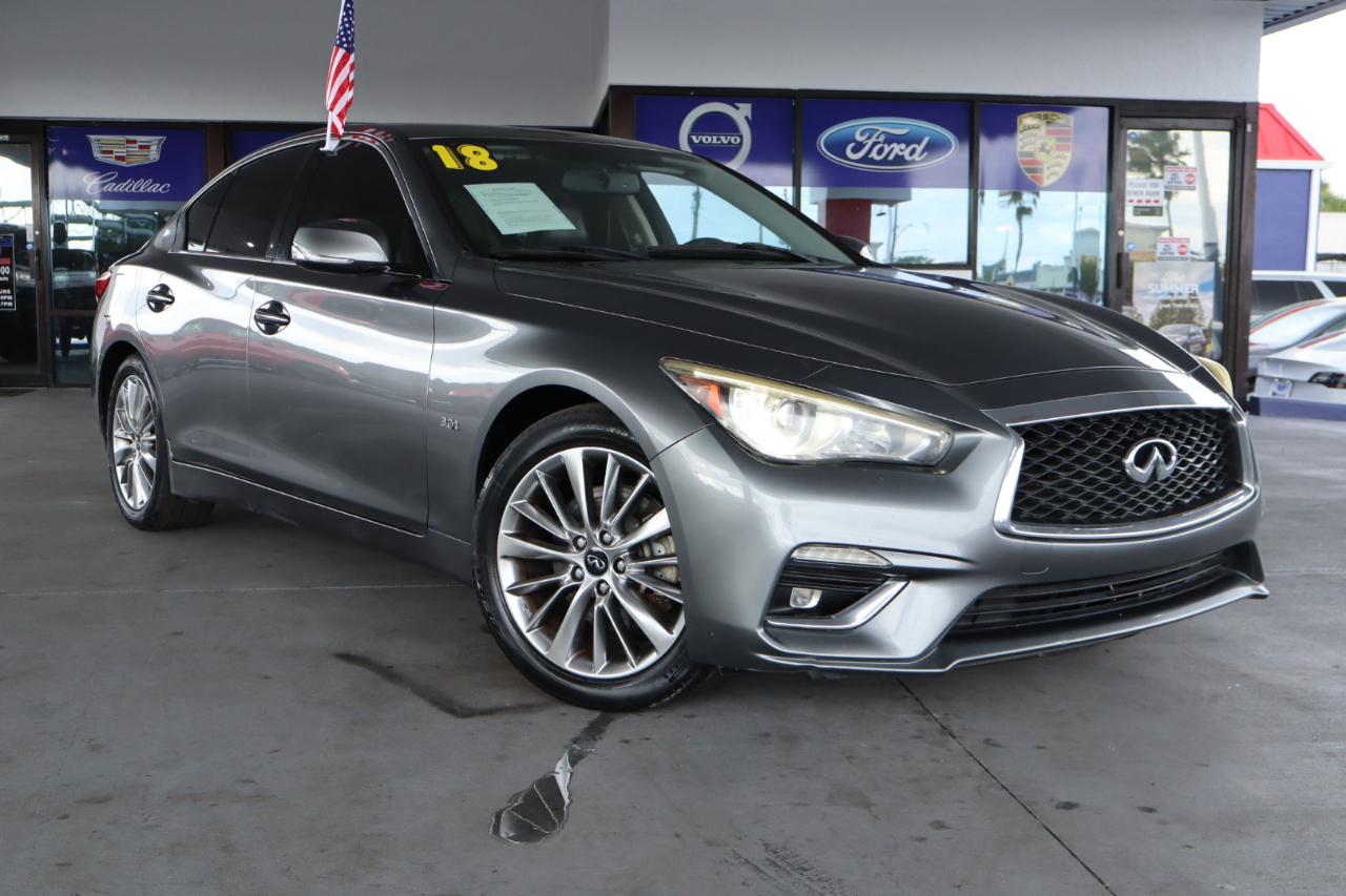 Infiniti Q50 3.0t LUXE RWD 2018