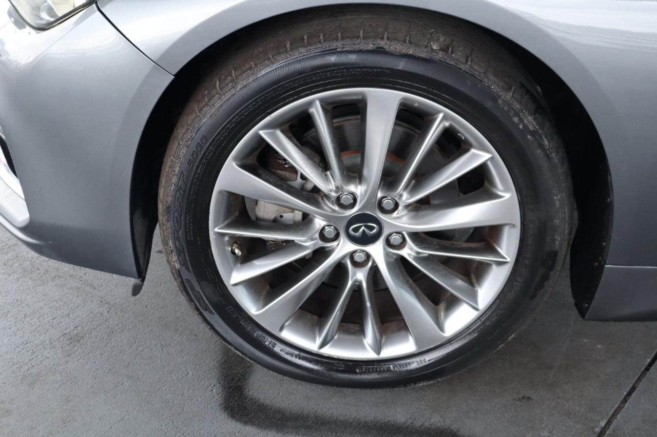 Infiniti Q50 3.0t LUXE RWD 2018