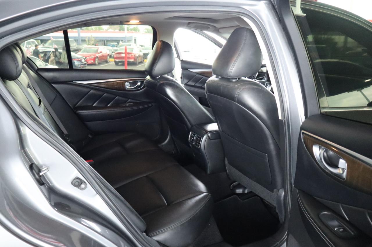 Infiniti Q50 3.0t LUXE RWD 2018