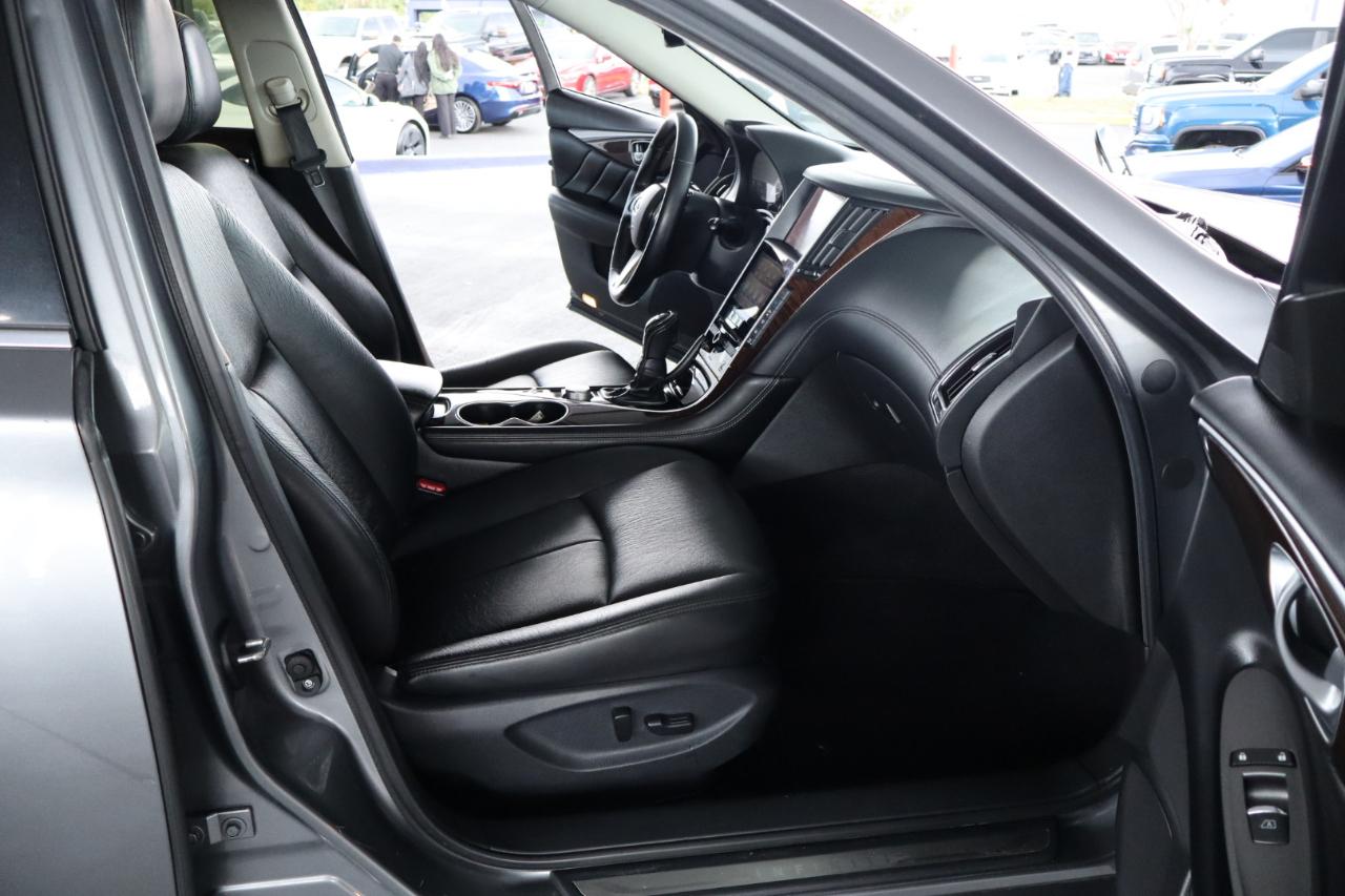 Infiniti Q50 3.0t LUXE RWD 2018