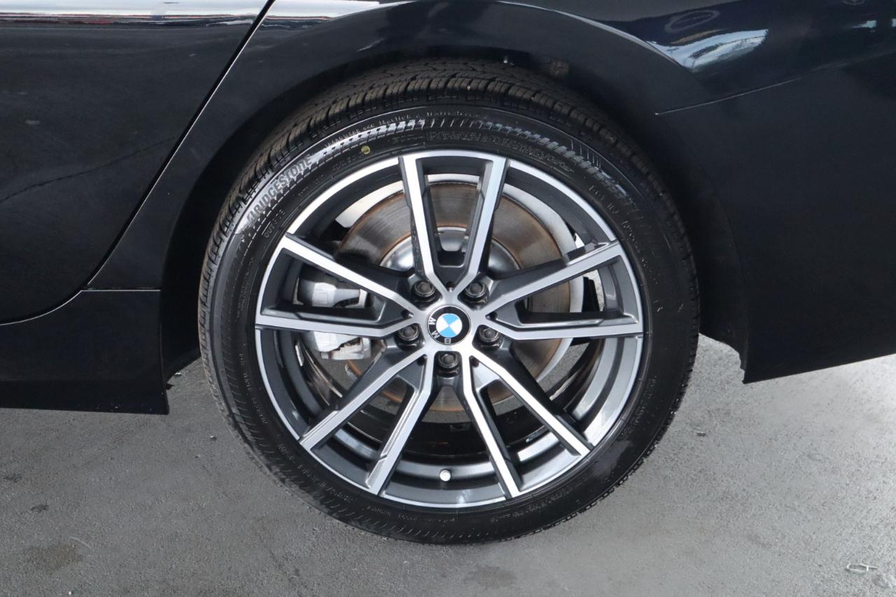 BMW 3 Series 330i Sedan North America 2020