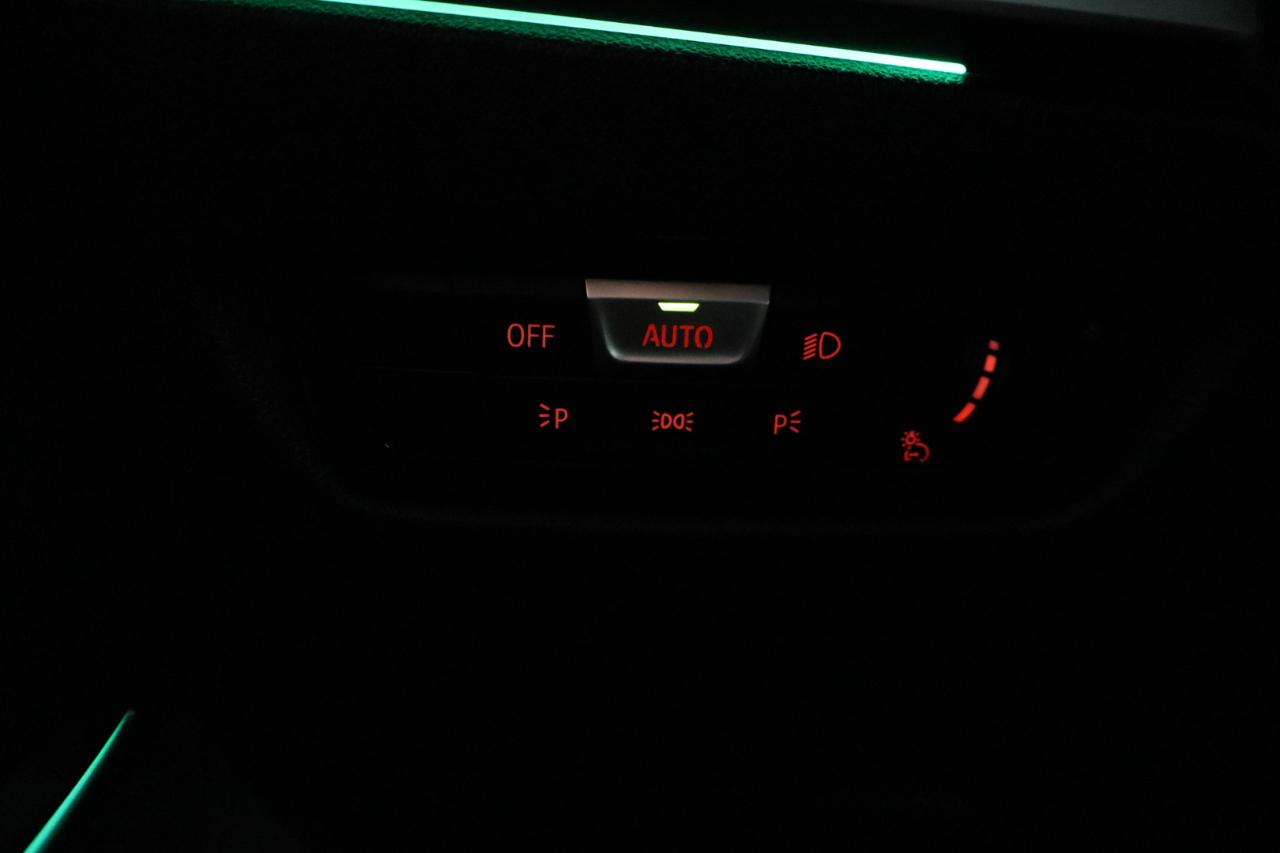 BMW 3 Series 330i Sedan North America 2020