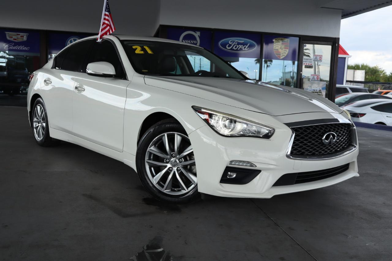 Infiniti Q50 3.0t PURE RWD 2021