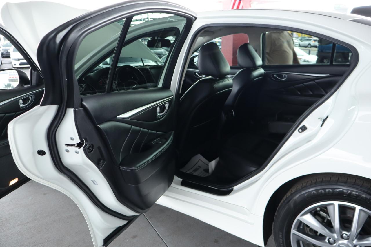 Infiniti Q50 3.0t PURE RWD 2021