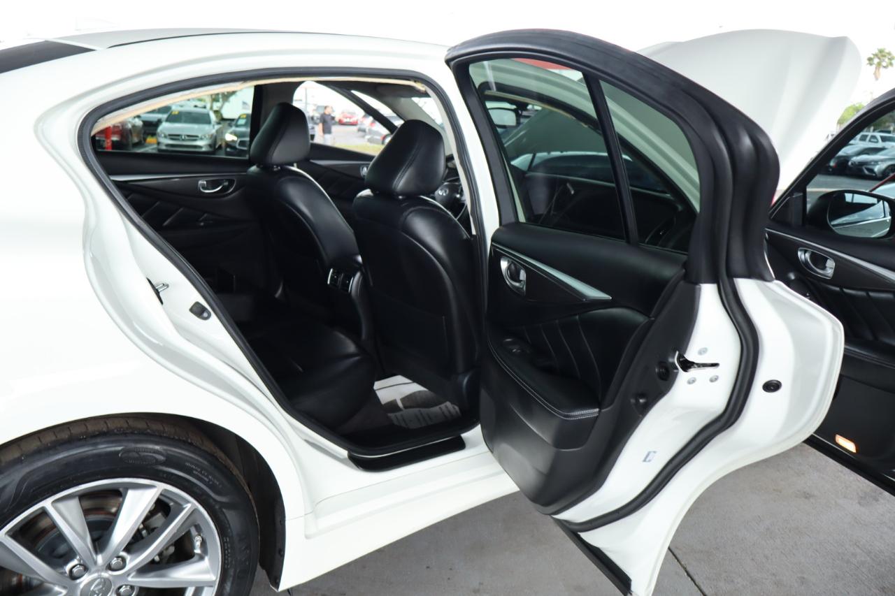 Infiniti Q50 3.0t PURE RWD 2021