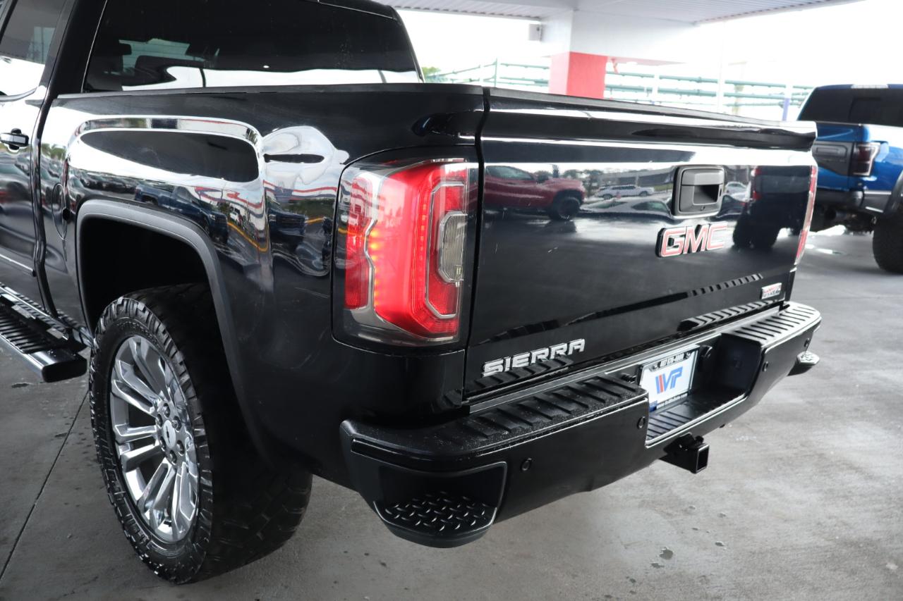 GMC Sierra 1500 4WD Crew Cab 143.5" SLT 2017
