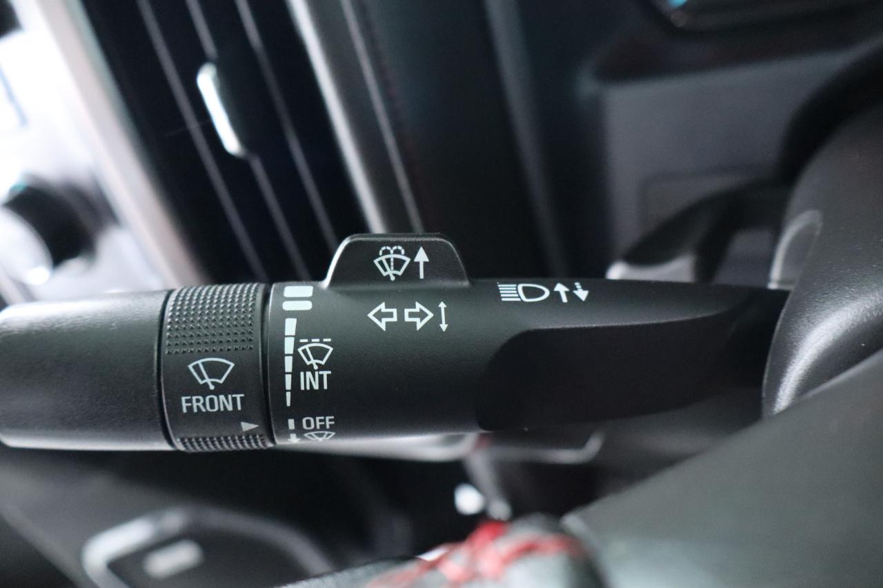 GMC Sierra 1500 4WD Crew Cab 143.5" SLT 2017