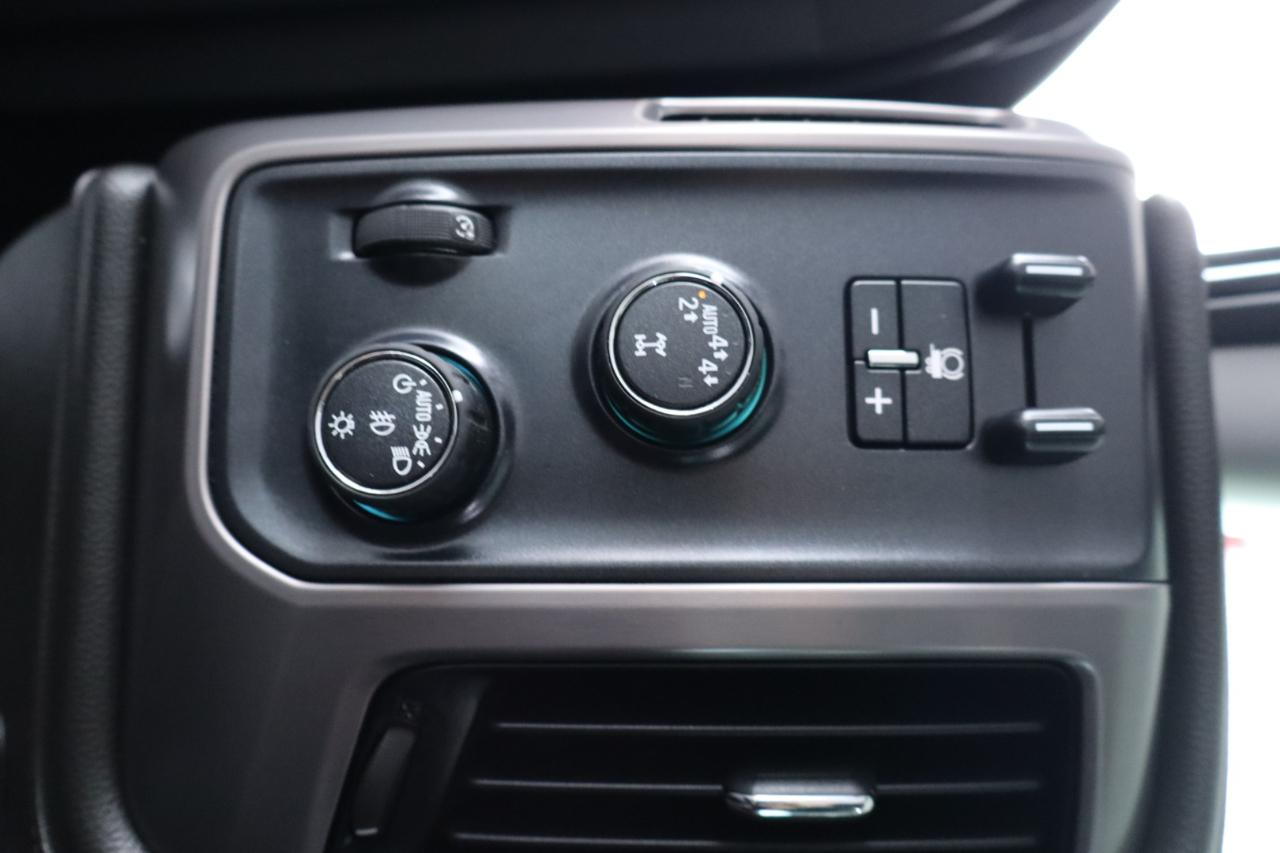 GMC Sierra 1500 4WD Crew Cab 143.5" SLT 2017