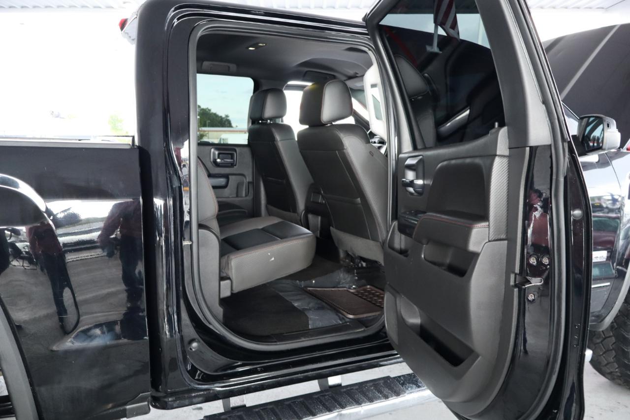 GMC Sierra 1500 4WD Crew Cab 143.5" SLT 2017