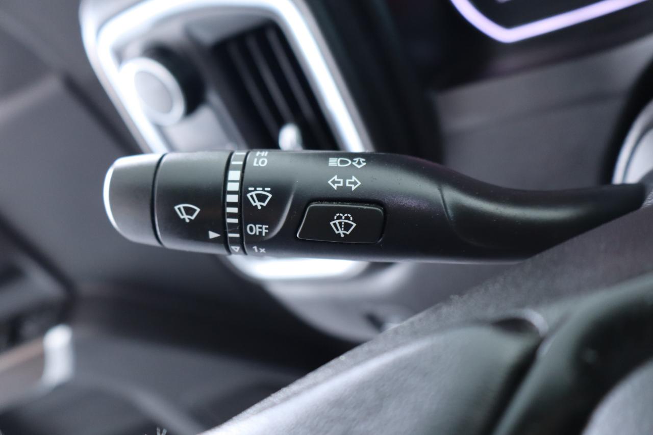 Chevrolet Silverado 1500 2WD Crew Cab 147" LT 2020