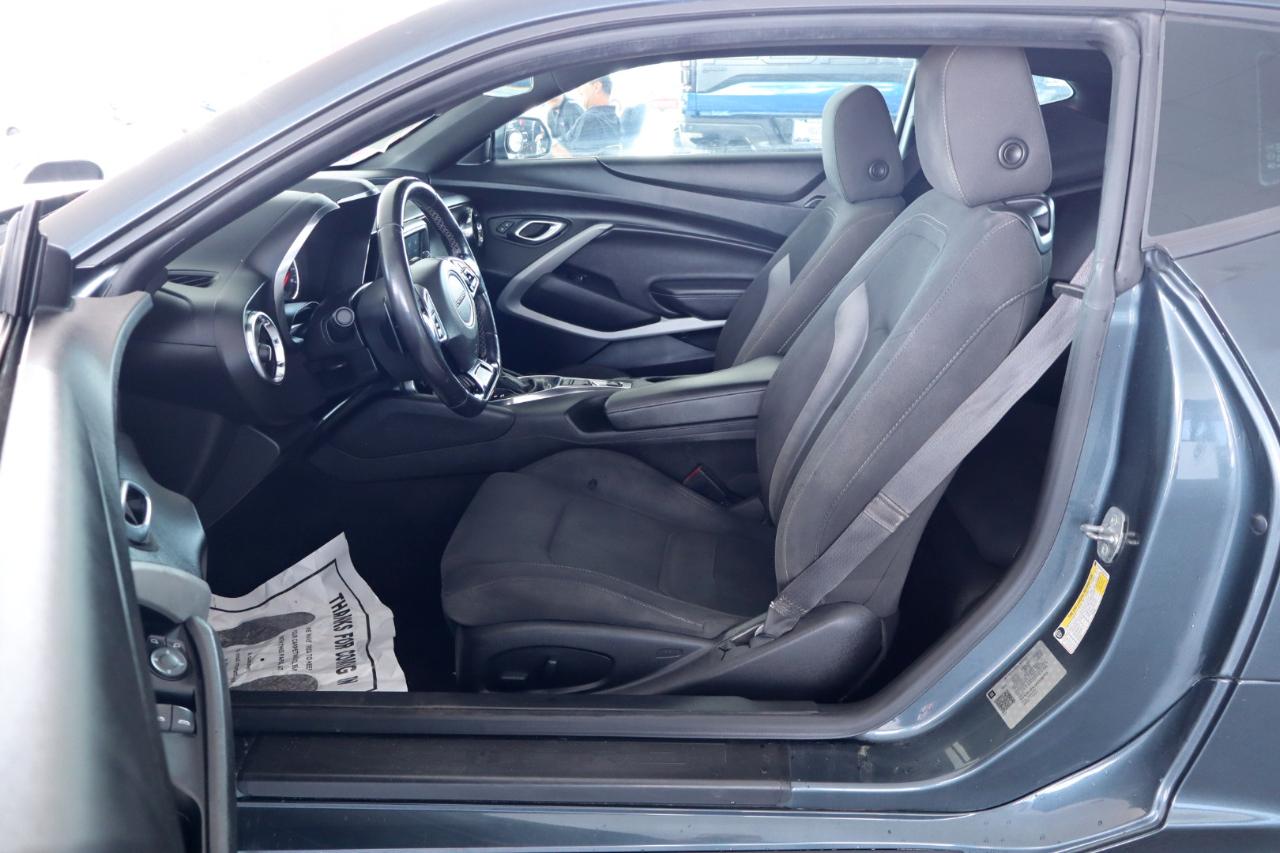 Chevrolet Camaro 2dr Cpe 1LT 2019