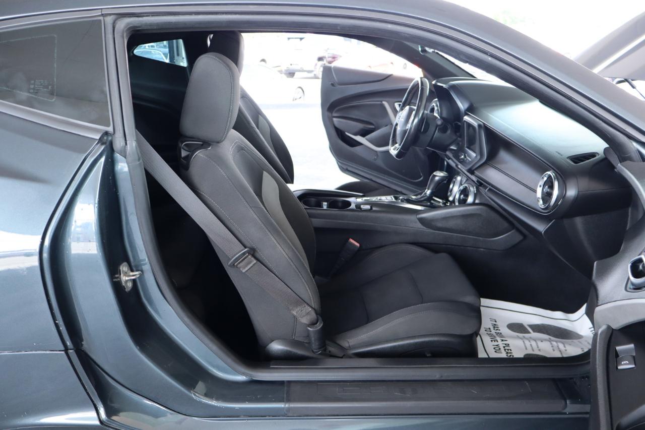 Chevrolet Camaro 2dr Cpe 1LT 2019