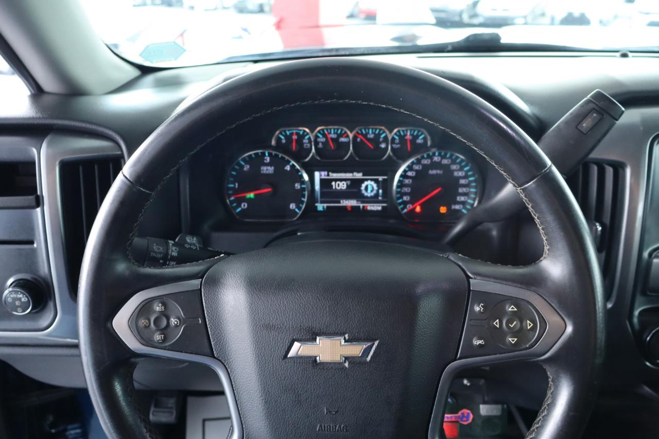 Chevrolet Silverado 1500 2WD Crew Cab 153.0" LT w/1LT 2015