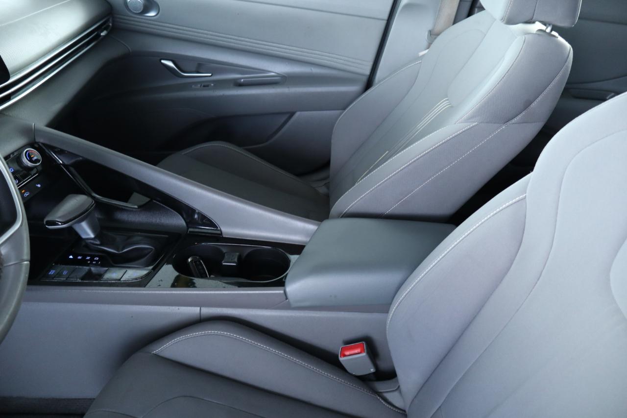 Hyundai Elantra SEL IVT 2022