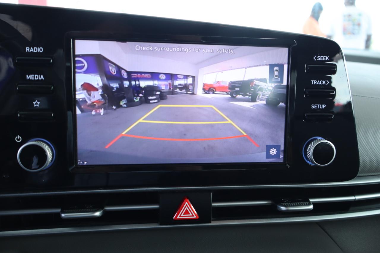 Hyundai Elantra SEL IVT 2022