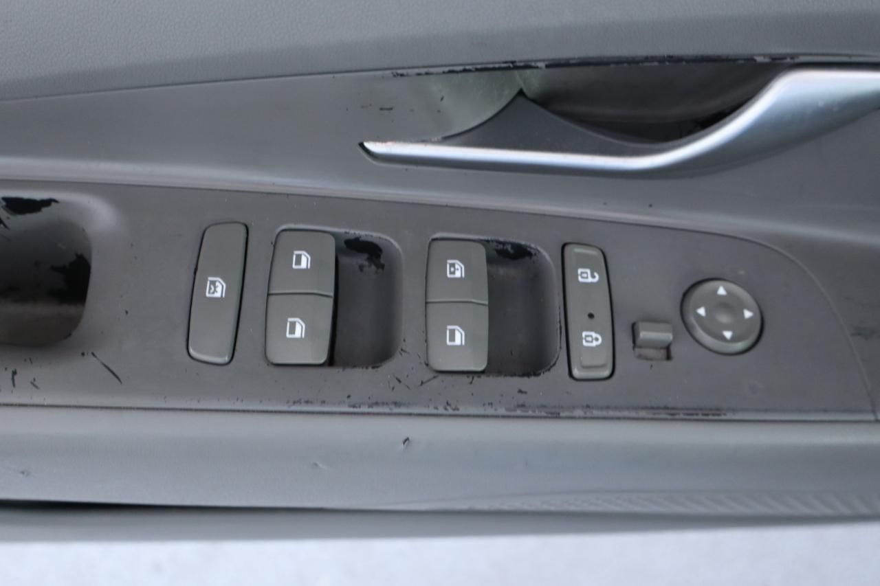 Hyundai Elantra SEL IVT 2022