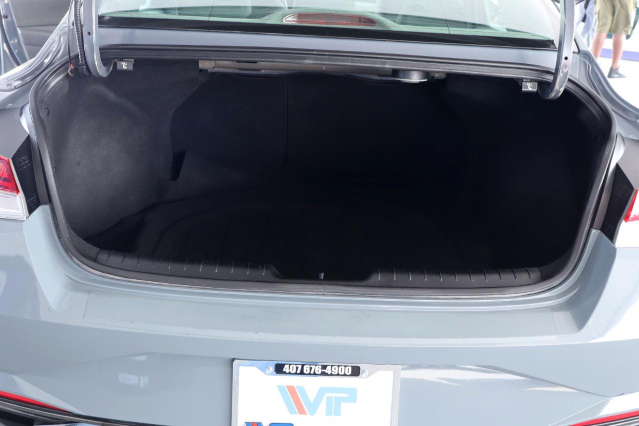 Hyundai Elantra SEL IVT 2022