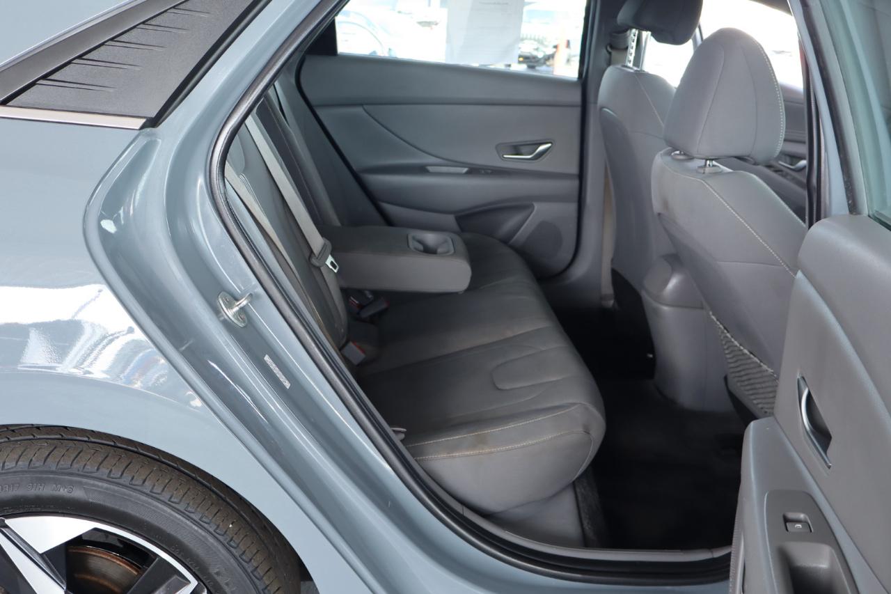 Hyundai Elantra SEL IVT 2022