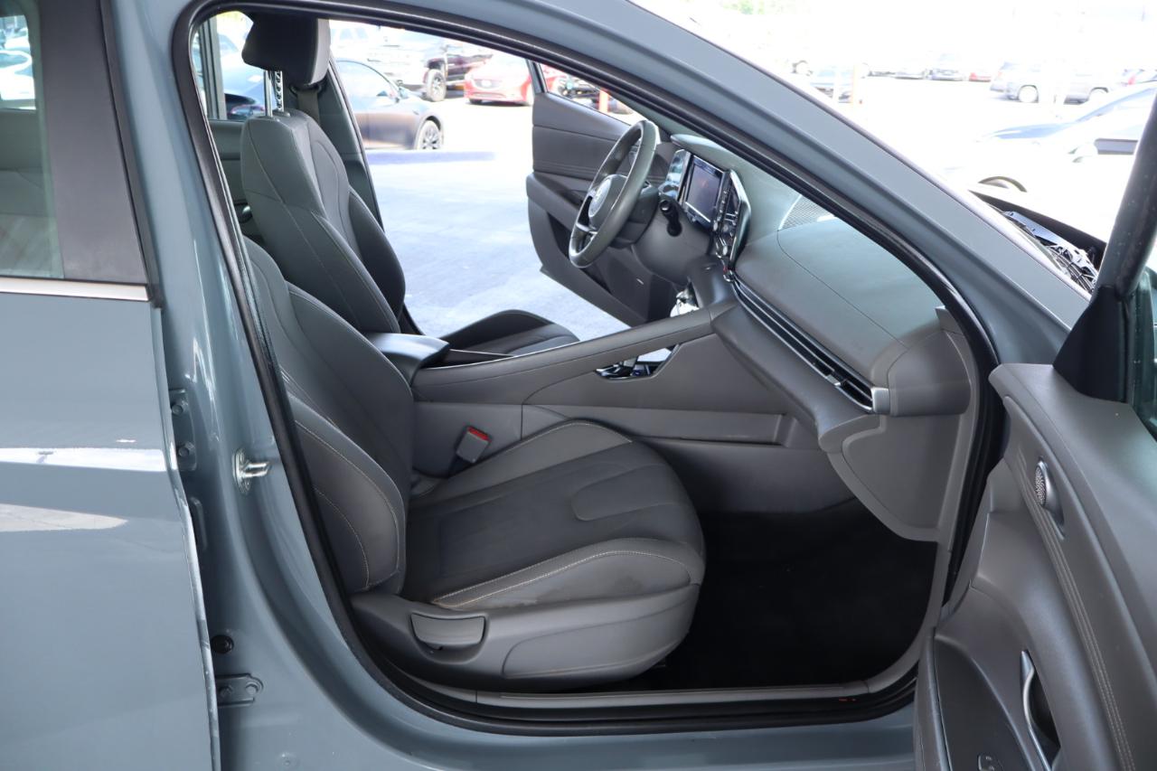 Hyundai Elantra SEL IVT 2022