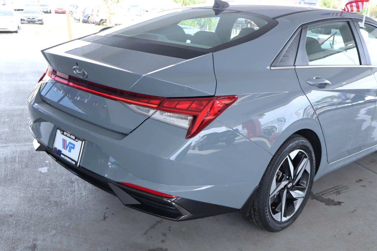 Hyundai Elantra SEL IVT 2022