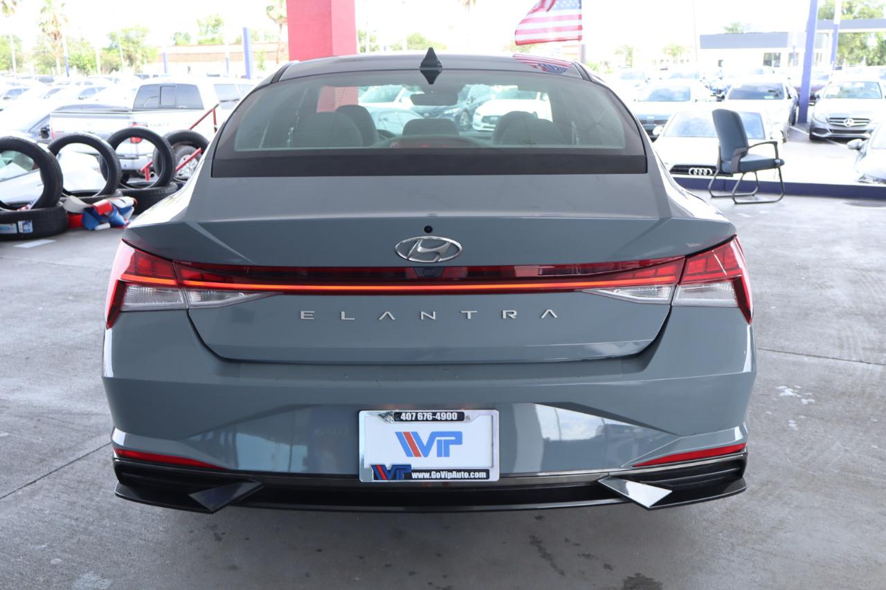 Hyundai Elantra SEL IVT 2022