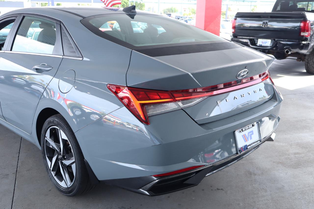 Hyundai Elantra SEL IVT 2022