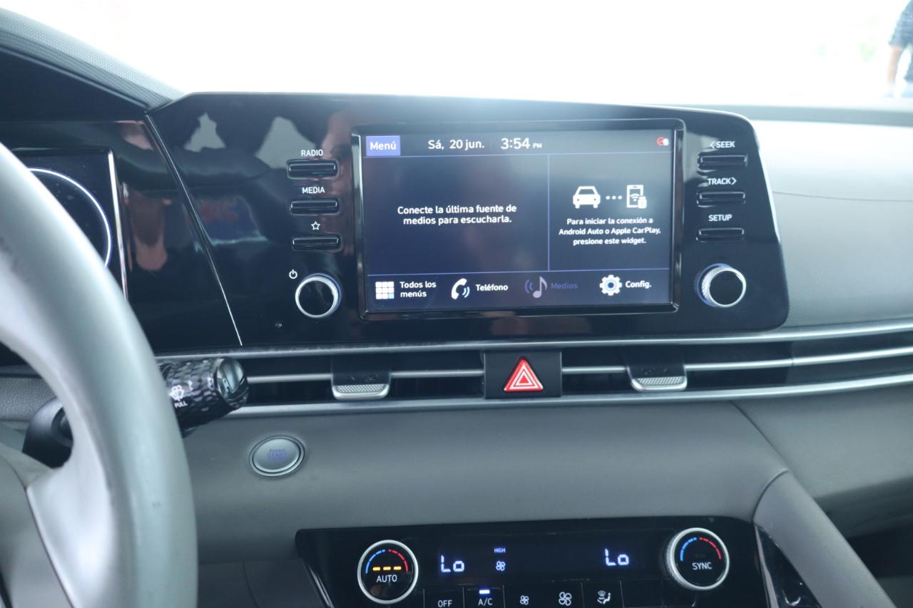 Hyundai Elantra SEL IVT 2022