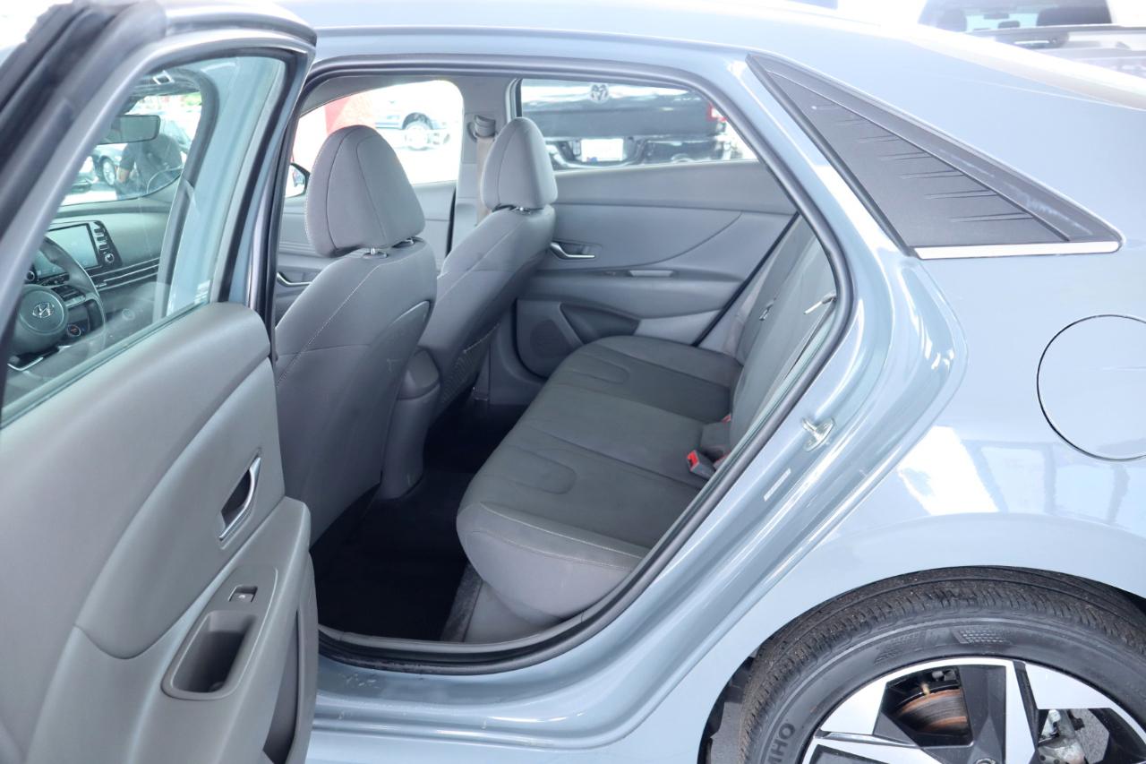 Hyundai Elantra SEL IVT 2022