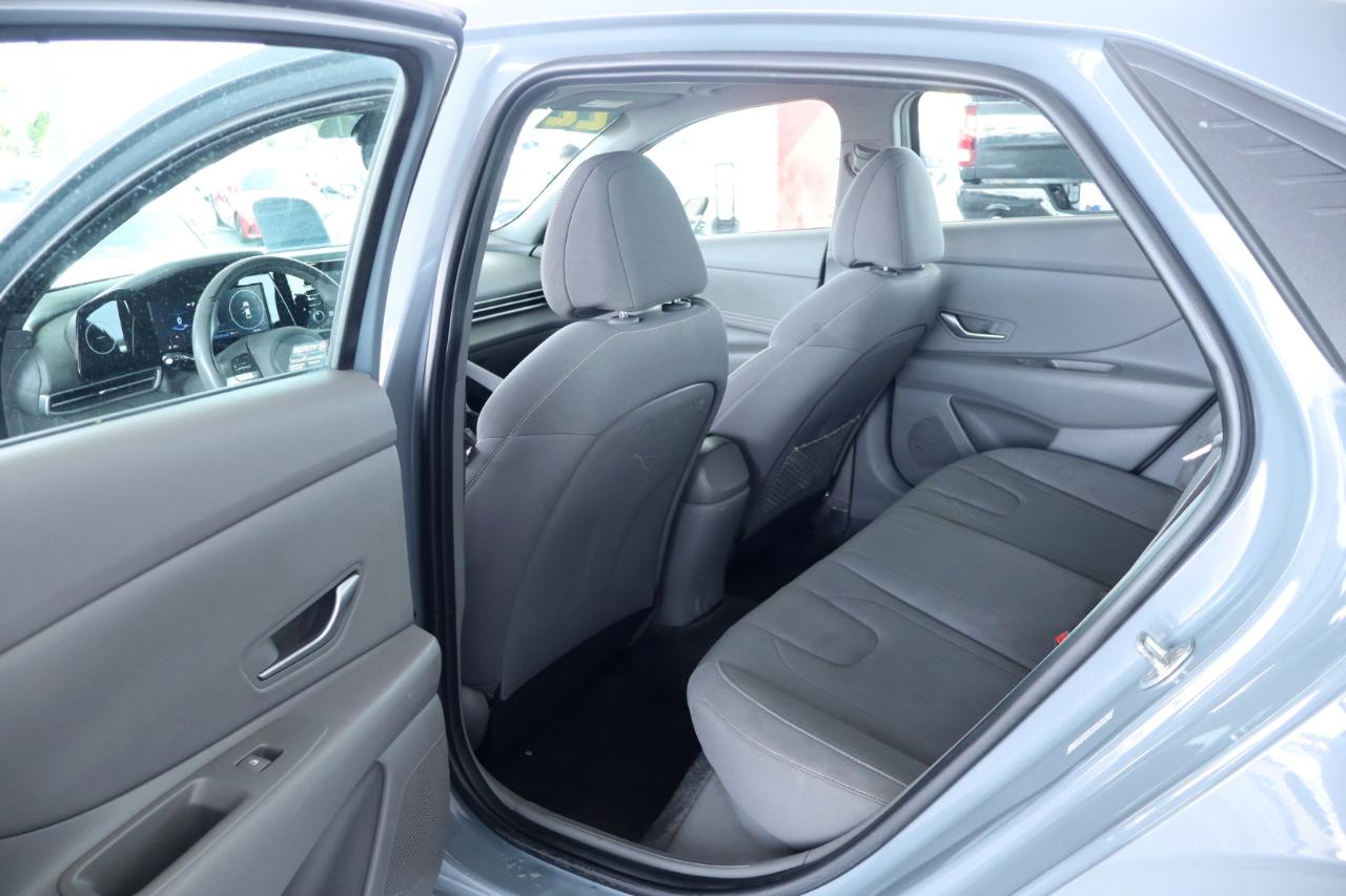 Hyundai Elantra SEL IVT 2022
