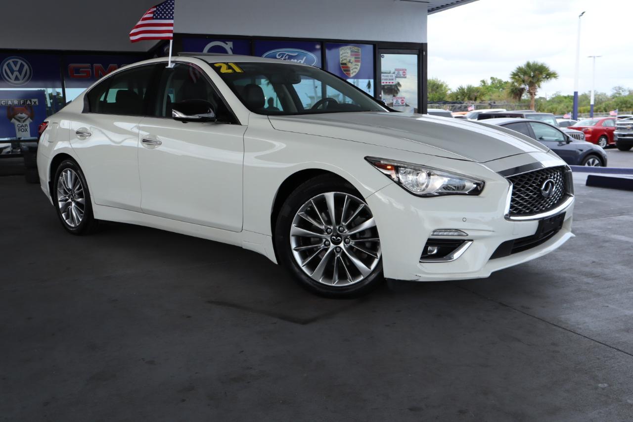 Infiniti Q50 3.0t LUXE AWD 2021