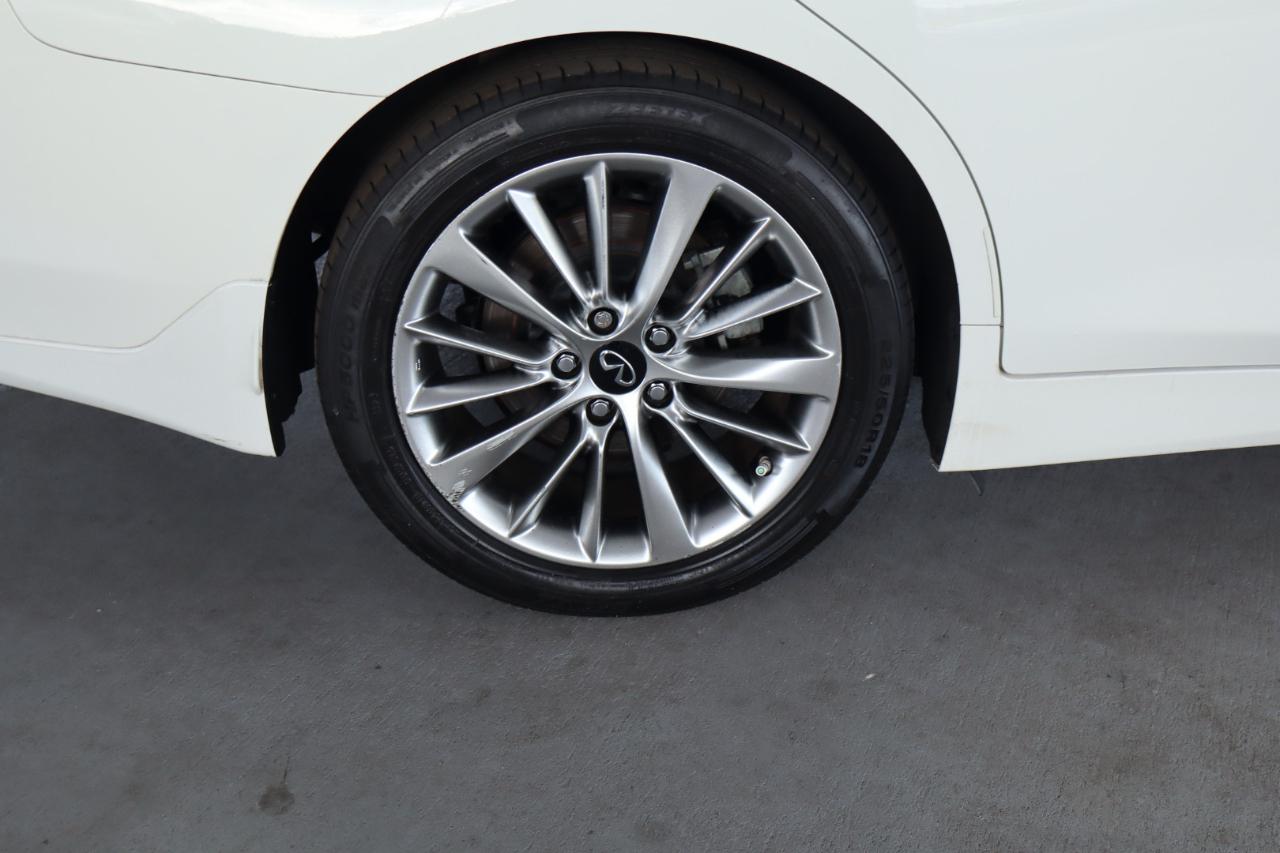 Infiniti Q50 3.0t LUXE AWD 2021