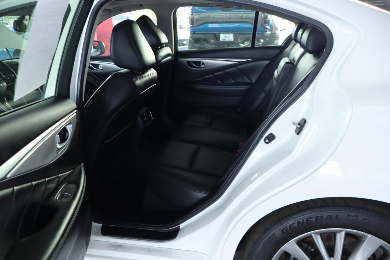 Infiniti Q50 3.0t LUXE AWD 2021