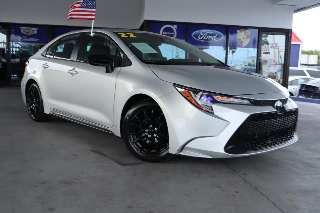 Toyota Corolla LE CVT (Natl) 2022