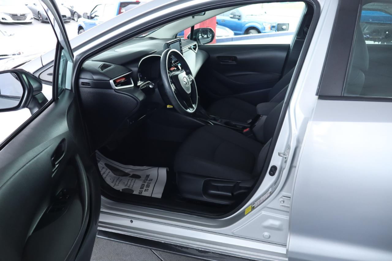 Toyota Corolla LE CVT (Natl) 2022