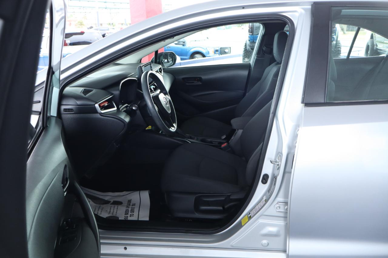 Toyota Corolla LE CVT (Natl) 2022