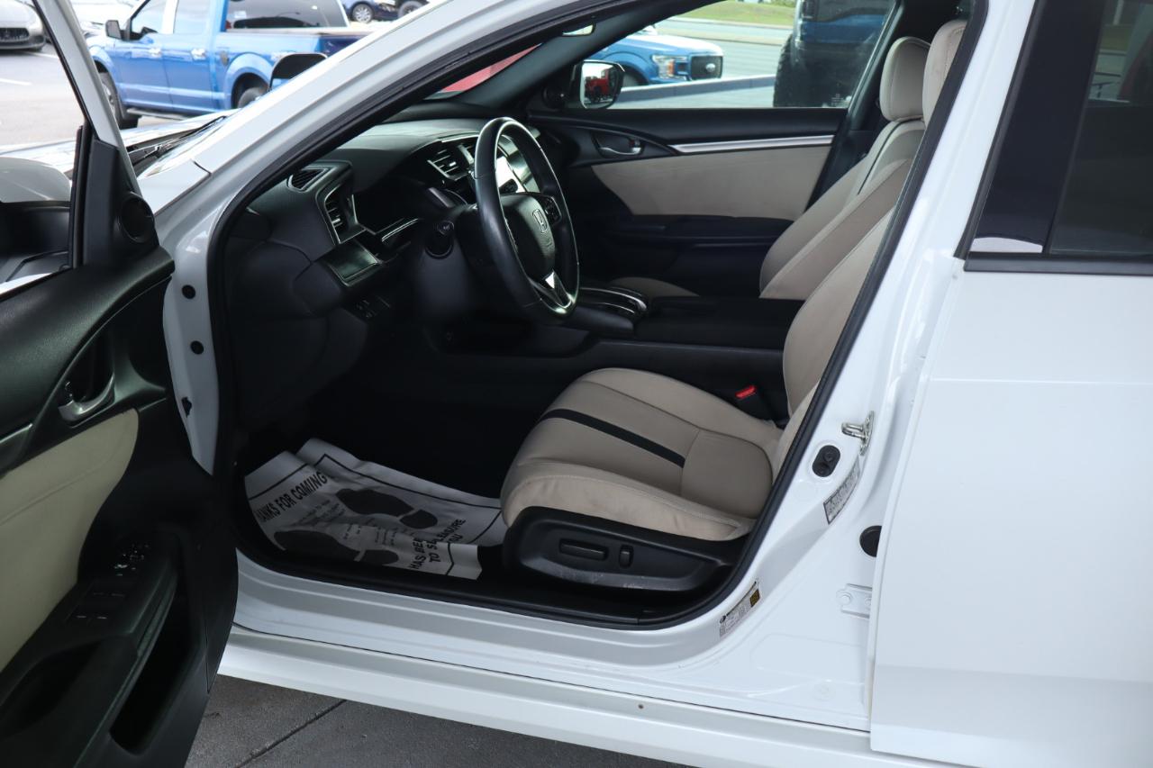 Honda Civic Hatchback EX CVT 2020